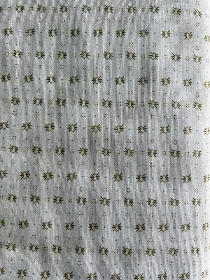 Far Horizons Geometric Lt Green